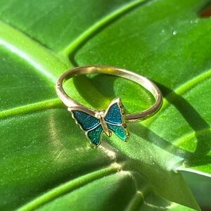Avon Gold Tone Butterfly Ring